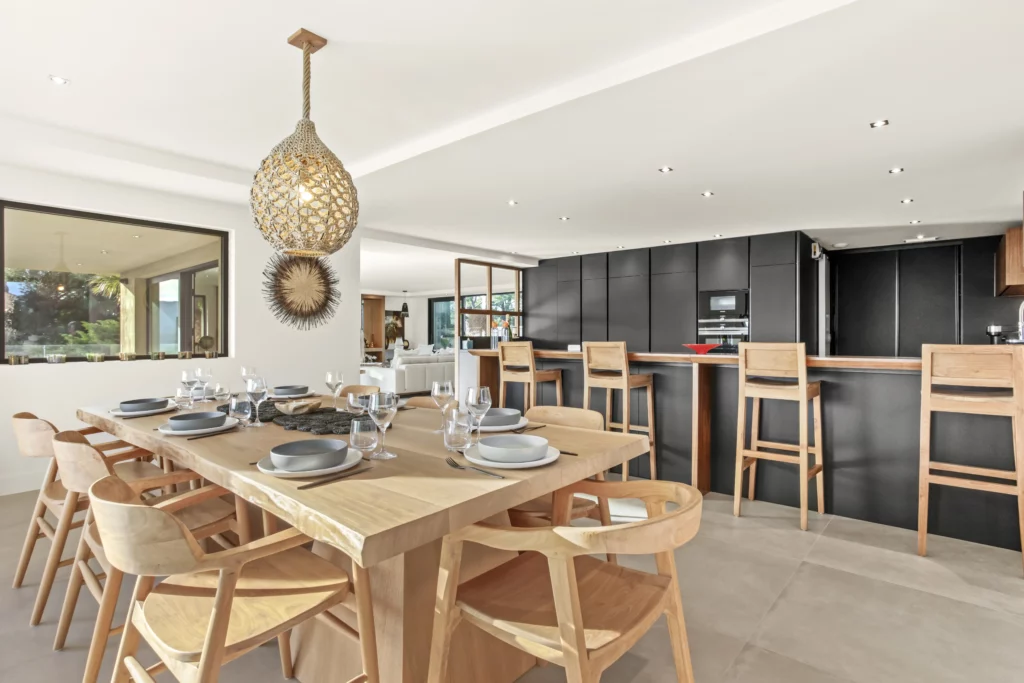 Salle à manger d’une villa