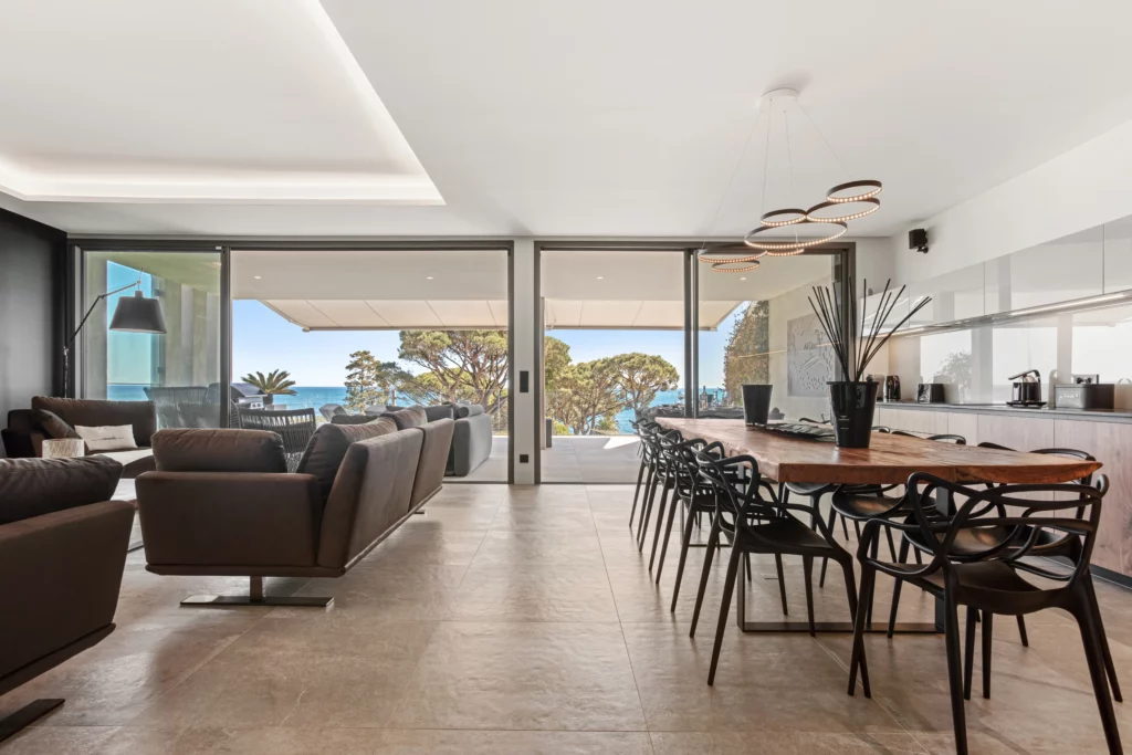 Salle à manger d’une villa